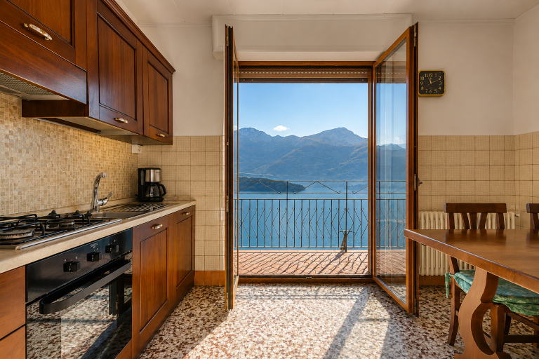 appartamento per famiglie a Domaso