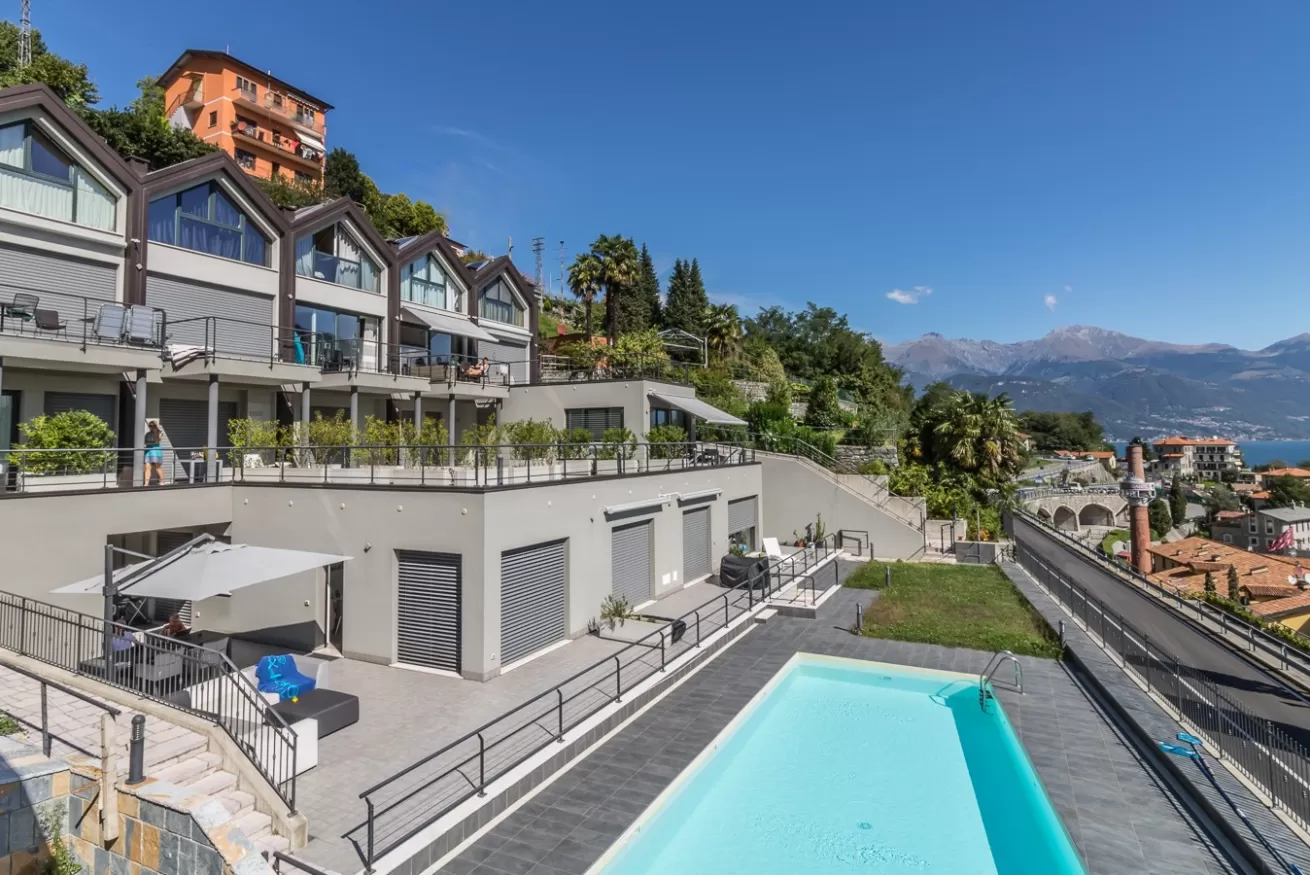 appartamento con terrazza e piscina a Cremia