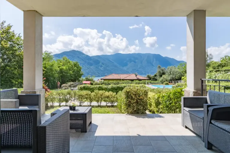 appartamento con terrazza a Tremezzina