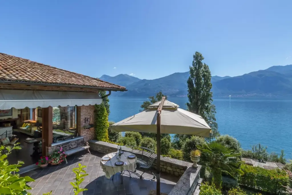 Villa con parco privato a Griante, Villa Gilda, giardino vista lago di Como su Bellagio