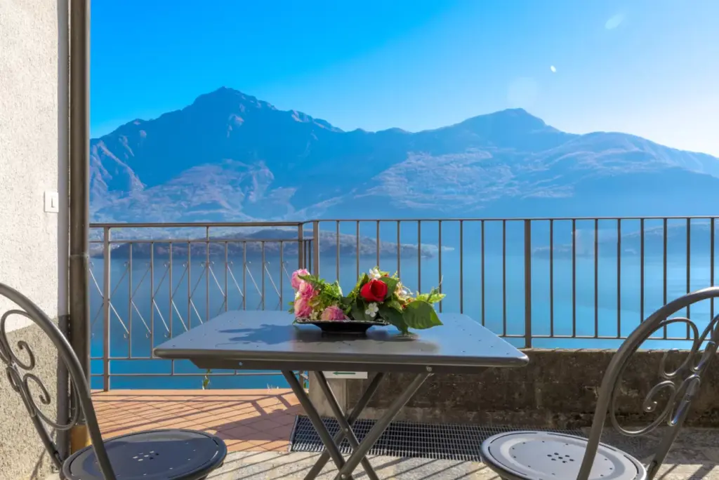 appartamento vista lago a Domaso