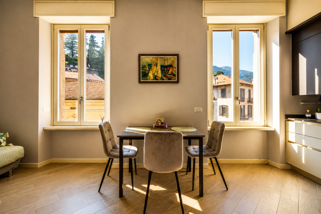 appartamento con aria condizionata a Menaggio — Apartment Aura, posizione centrale sul Lago di Como