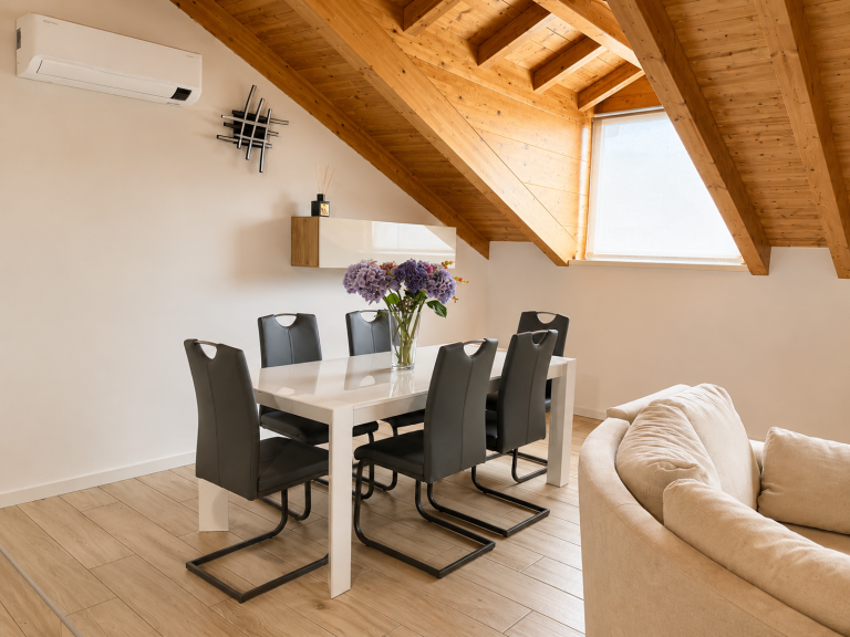 Casa Flavia – Attico Vista Lago a Menaggio